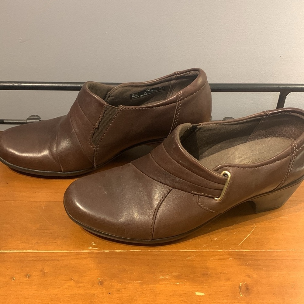 Clarks Brown Leather Ingalls Divine Loafers - Picture 2 of 8